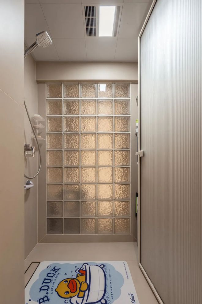 老破小收获温暖明亮学区房幸福十足!不朽情缘平台推荐他带妻女搬回56㎡(图4) 老破小收获温暖明亮学区房幸福十足!不朽情缘平台推荐他带妻女搬回56㎡(图4)